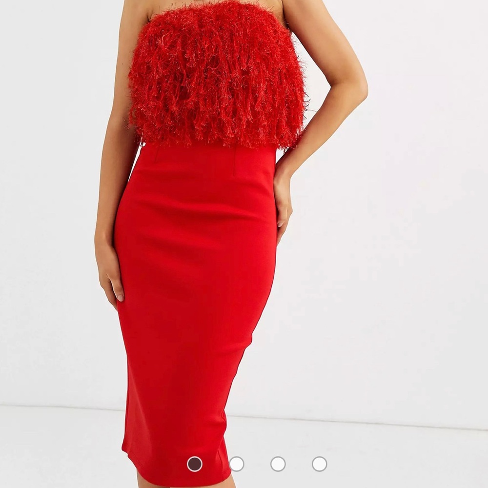 RED OSTRICH FEATHER DRESS (faux)